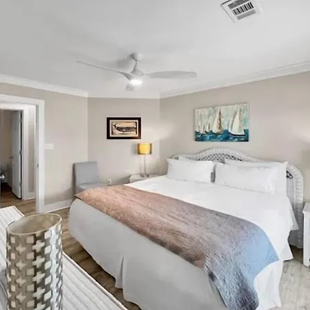 Beachside Villas 122